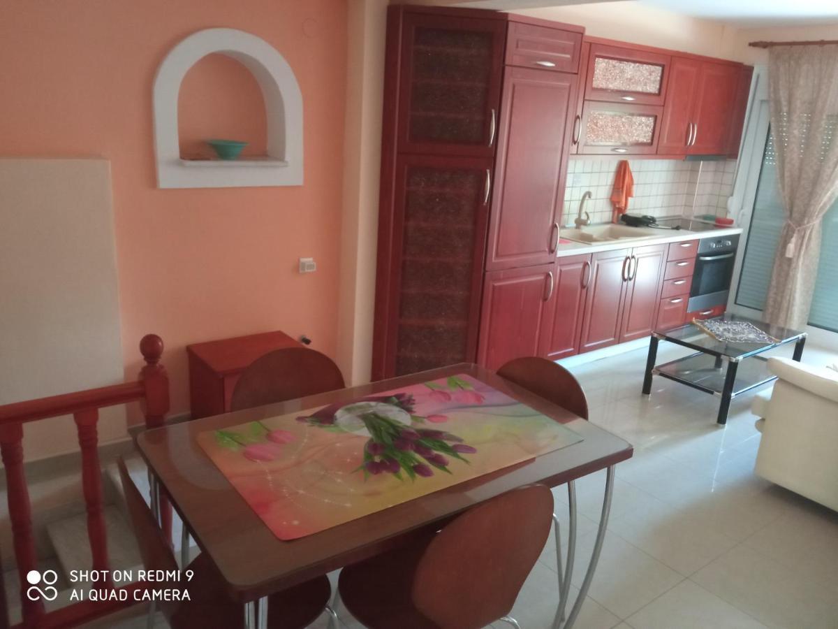 וולוס Maria Lux Apartments מראה חיצוני תמונה