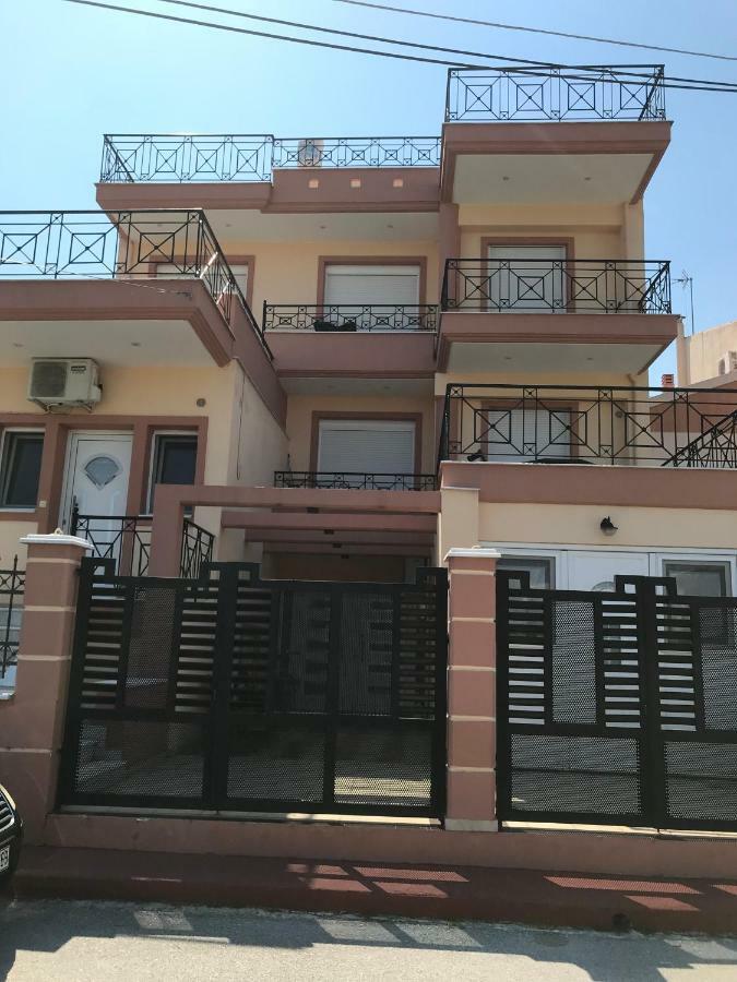 וולוס Maria Lux Apartments מראה חיצוני תמונה