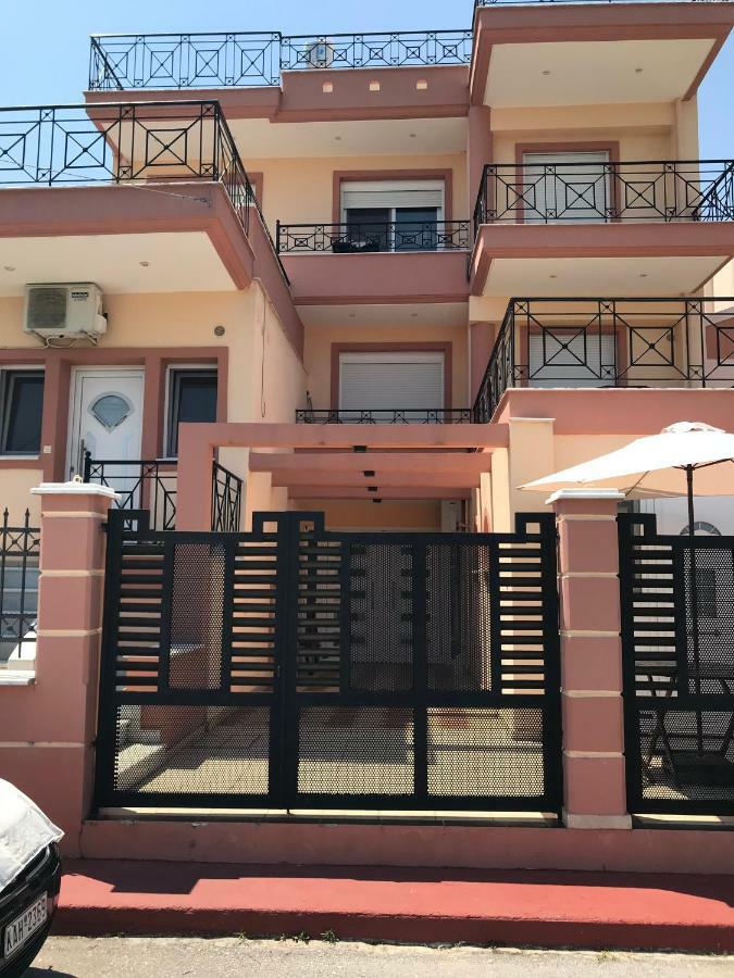וולוס Maria Lux Apartments מראה חיצוני תמונה